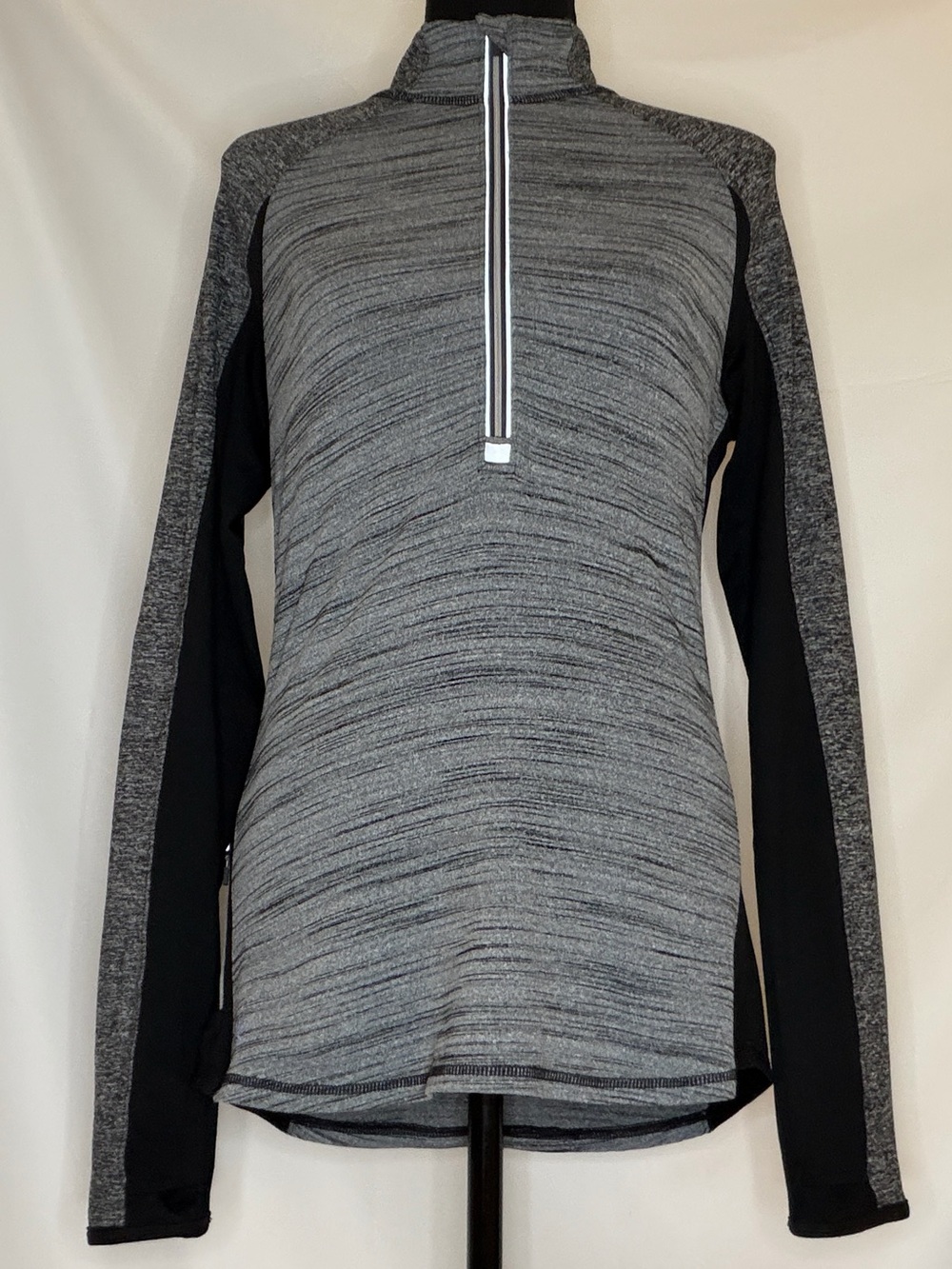 GREY/BLACK ATHLETA 1/2 ZIP PULLOVER TOP